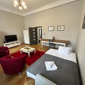ellenőrizze a rendelkezésre állást