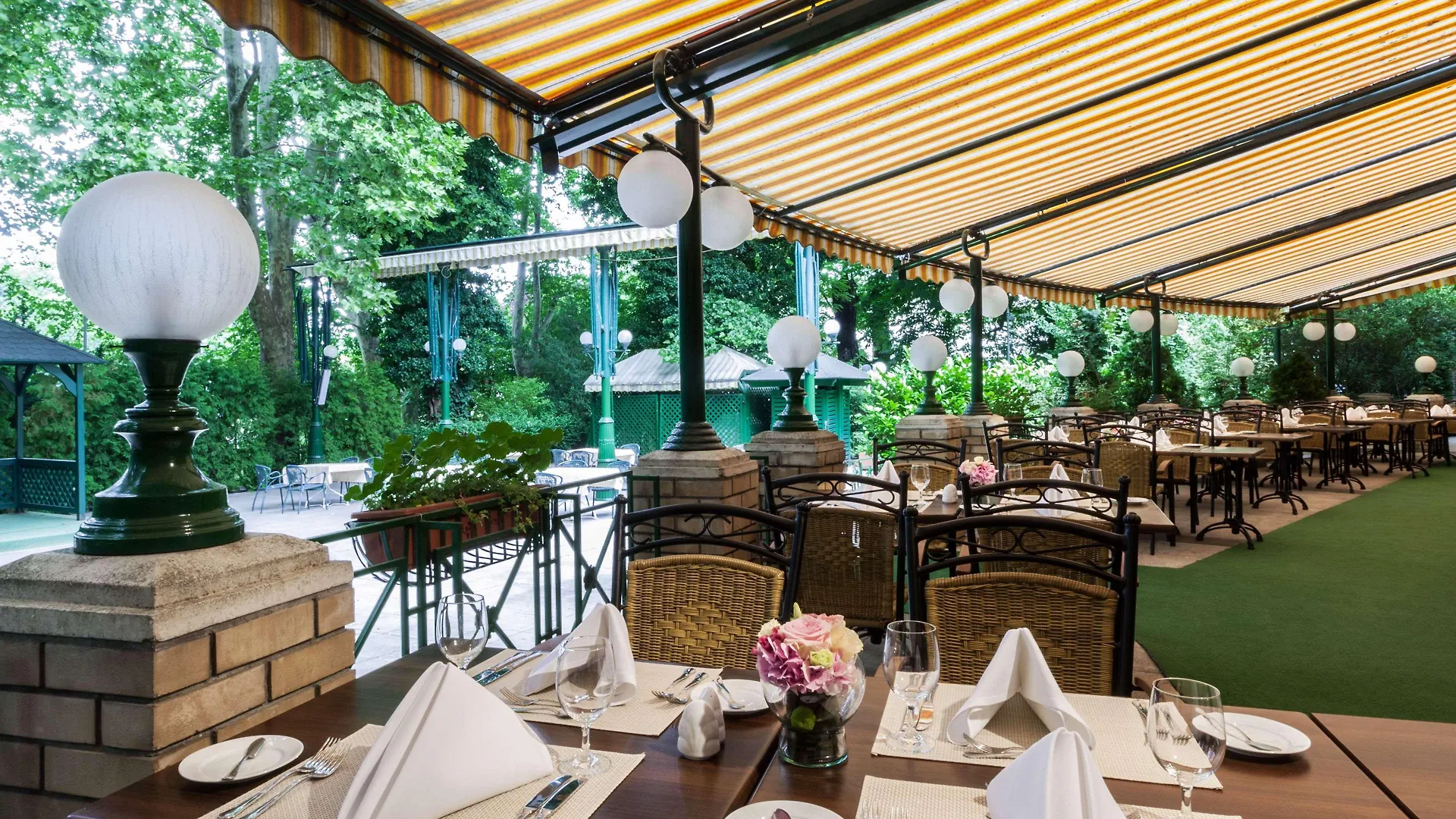 ****  Ensana Grand Margaret Island Hotel Budapest Hungary